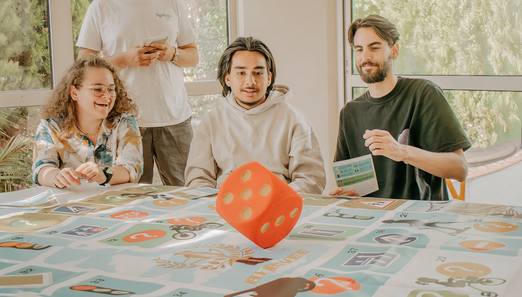 Animation jeu géant — formation BAFA Synergie Family